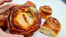 Load image into Gallery viewer, Assorted Pastries (8 pieces)